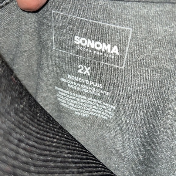 Sonoma gray short sleeve fall graphic tee - Picture 3 of 4